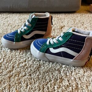 Kids Vans High-Top Sneakers - size 6